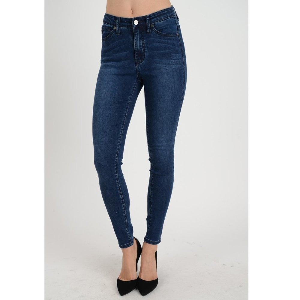 KanCan NEW Oriana Mid Rise Super Skinny Jeans